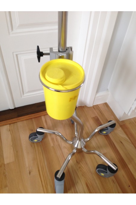 Soporte para contenedor redondo de residuos punzocortantes, Ø134 mm. JB 149-00-00 by JB Medico