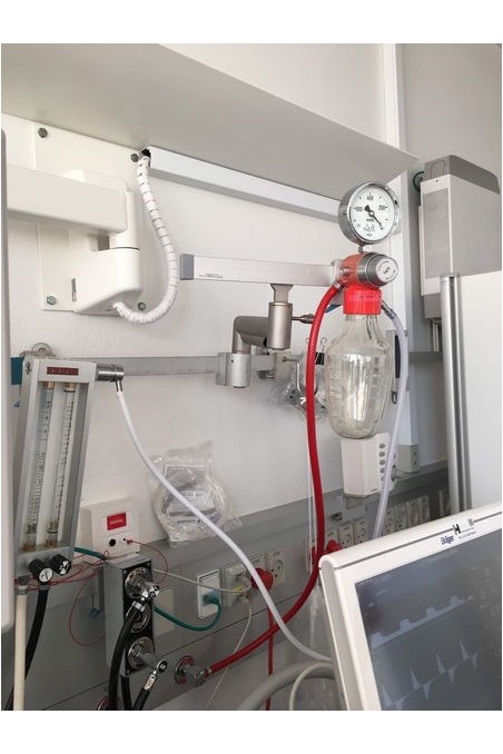 Slide clamp half model, locked using two socket screws with fixing device and brass bush, Ø20 mm hole. JB 216-03-20 by JB Medico