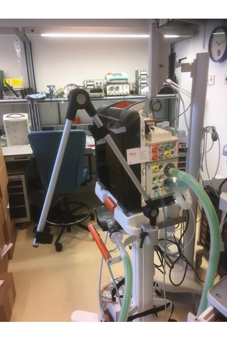 Slide clamp half model, locked using one ball claps with fixing device, Ø18 mm hole. JB 147-03-18 by JB Medico