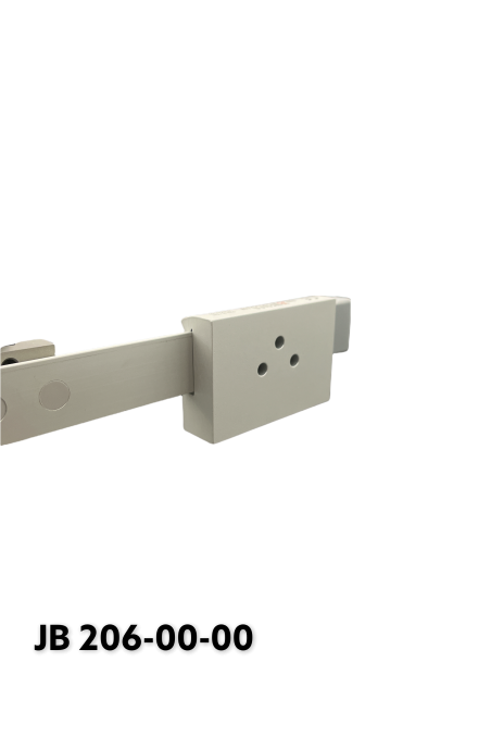 Kulisseklo bred model, 2 pinolskruer og 3 huller. JB 206-00-00 af Jb Medico