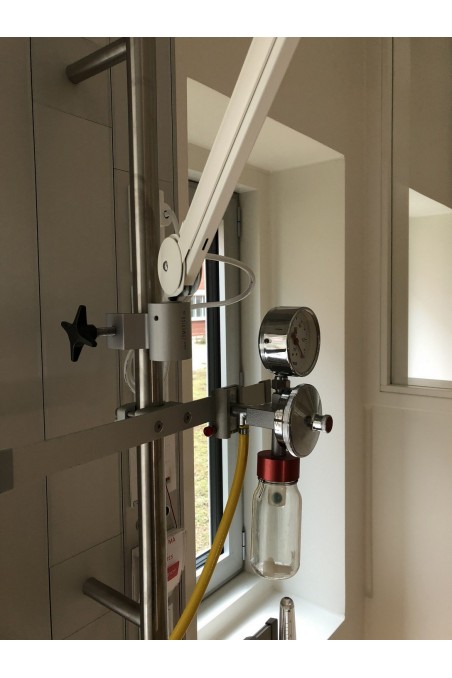 Multiklo med adapterbeslag & Ø18 mm. bøsningshul. JB 158-03-18 af JB Medico