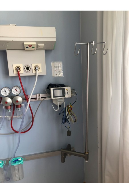 Krogtop, vinklet, 3-kroge til dropstativ, JB 212-00-00 af JB Medico