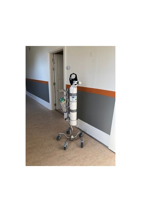 Oxygen & Gas cylinder holder, bottom for Ø117mm cylinders. JB 290-02-00 by JB Medico