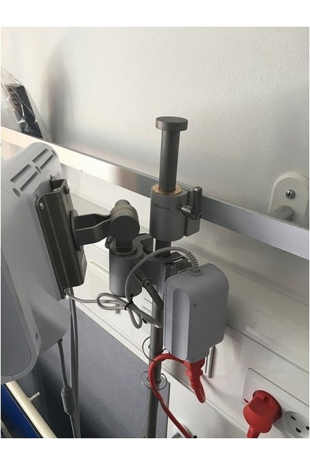 Slide clamp half model, locked using two socket screws with fixing device and brass bush Ø20 mm hole, JB 045-03-20 by JB Medico